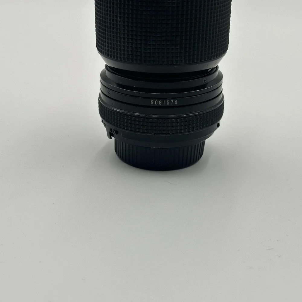 KOMURA KOMURANON 820 ZOOM LENS 1:45  f=80~200 mm